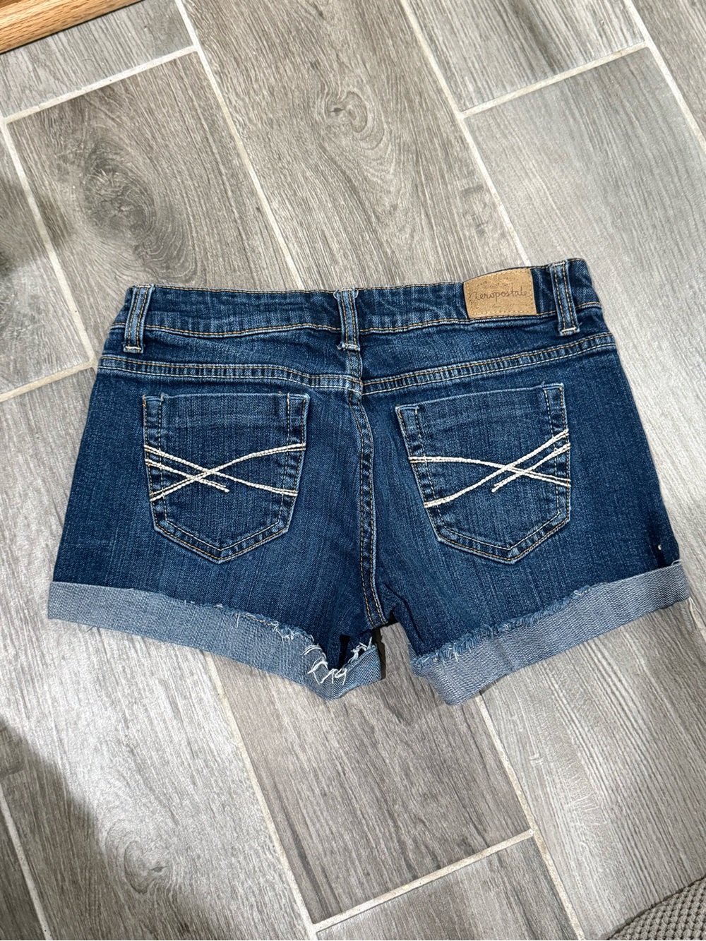 Shorts - Picture 2 of 3